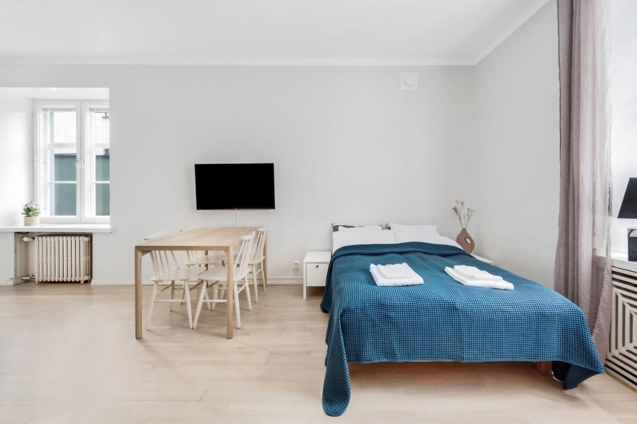 Wehost Modern Scandinavian In Trendy Kallio Lägenhet Helsingfors